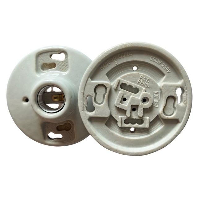 Stylish E27/E26 Threaded Ceramic Socket High-Power Flat Lamp Holder with Pull Wire Switch Elegant Screw Design for Lamp Bases