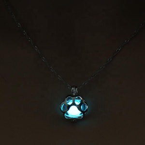 Femmes Bijoux Accessoires Pendentif Chat Mignon Lueur Dans Le Collier Sombre Pour La Vente En Gros - Product Image 3