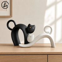 Ensemble de sculptures de chats abstraits modernes ARM LVG, figurines en céramique noir mat et blanc, décoration nordique pour la maison, statue d'art pour étagère ou bureau