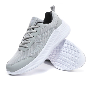Chaussures de course pour hommes grande taille, respirantes, en maille, légères, semelle EVA souple, style printemps-été, vente en gros - Product Image 5