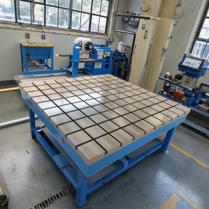 Mesa <span class=keywords><strong>de</strong></span> ensamblaje <span class=keywords><strong>de</strong></span> hierro fundido con ranura en T <span class=keywords><strong>de</strong></span> alta precisión, personalizada por fabricante chino, resistente al óxido, con plataforma <span class=keywords><strong>de</strong></span> ranura en forma <span class=keywords><strong>de</strong></span> T - Product Image 6
