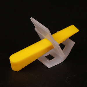 Niveau de carrelage en gros pour usine, base incurvée de 1,5 mm, petit insert croisé jaune pour maîtres-maçons, pose de carreaux de sol - Product Image 4