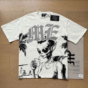 T-shirt à manches courtes de style américain avec imprimé alien et strass, idéal pour l'été. - Product Image 1