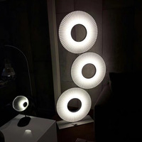 Lampu lantai gaya Italia Modern, lampu lantai dengan beberapa cincin kreatif pelindung mata lantai vertikal berdiri