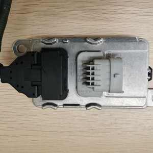 Sensor de NOx para Camiones Volvo 22827992 5WK97373 para Camiones de Trabajo Mediano-Pesado, Pieza de Repuesto - Product Image 3