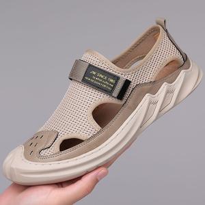 รองเท้าแตะแบบปิดนิ้วเท้าสำหรับผู้ชาย รุ่นใหม่ ปี <span class=keywords><strong>2026</strong></span> น้ำหนักเบา ระบายอากาศได้ดี สวมใส่สบาย เหมาะสำหรับฤดูร้อน มีไซส์ใหญ่ถึง 46 รับทำโลโก้ของคุณเองจากโรงงาน - Product Image 1