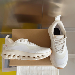 รองเท้าผ้าใบผู้ชาย VILUNENES แบบผูกเชือก หนังแท้ ปิดหัวเท้า แฟชั่นทันสมัย ระบายอากาศ พื้นยาง รองเท้าเดิน - Product Image 2