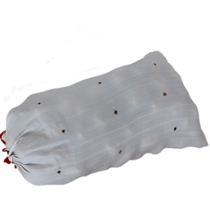 Sacs tissés perforés blancs pour pommes de terre, oignons et légumes - Product Image 3