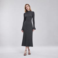 Robe en maille côtelée noire pour femme, col roulé, manches longues, longueur midi, marque privée, vente en gros