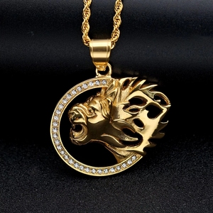 Großhandel Wasserdichte Modische 18K Vergoldete Edelstahl Löwenkopf Tier-Anhänger Halskette für Männer Rapper - Product Image 1