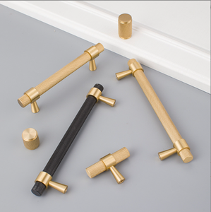 Puxadores de Armário Clássicos de Luxo em Latão Sólido Escovado Dourado com Dupla Face Serrilhada, Disponíveis em Vários Tamanhos, Marca Handy - Product Image 3