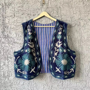 Lote de Fabricación al por Mayor de Chalecos Acolchados de Algodón Tejido para Mujer, Chaquetas Cortas - Product Image 1