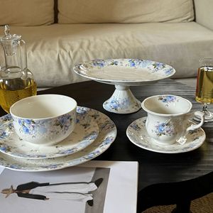 Nuevas tazas de cerámica con relieve de flor de Rosa Azul francesa, platos, cuencos, pedestales, almacenamiento de postres de estilo occidental, presentación en el hogar - Product Image 3