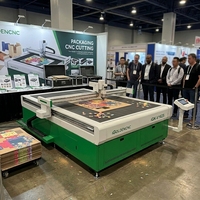 Machine de découpe automatique CNC à fréquence variable pour couper le papier A4, le carton et le carton fin.