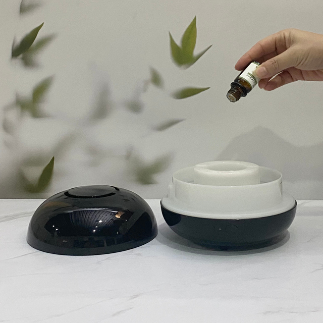 Smart Aroma Diffuser Portable Aromatherapy 2.4HZ Ultrasonic, LED Flame Humidifier for Car Home Use with Essential Oil