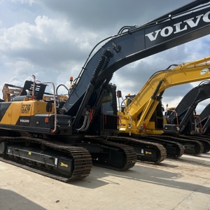 รถขุดตีนตะขาบ Volvo EC210 มือสอง ปั๊มไฮดรอลิก Deutz รุ่นปี 2022 ชั่วโมงการทำงานต่ำ กำลังเครื่องยนต์ดั้งเดิม แข็งแรง ทนทาน เหมาะสำหรับงานก่อสร้าง - Product Image 1