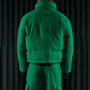 XJYD Fournisseur de Blousons Personnalisés de Haute Qualité, Doudounes Courtes Texturées à Tissage Robuste avec Poches Cargo pour Hommes - Product Image 6