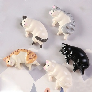 6 Peças de Mini Figuras de Gato Dormindo em Resina Kawaii, Estatuetas Miniaturas para Decoração de Casa e Acessórios de Mesa - Product Image 2
