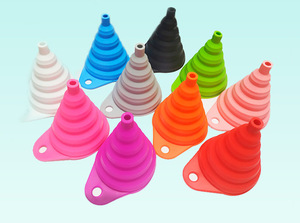 Atacado Personalizado Utensílios De Cozinha De Silicone Criativo Retrátil Funil Dobrável Portátil Grande Médio Pequenos Tamanhos para Uso Doméstico - Product Image 4