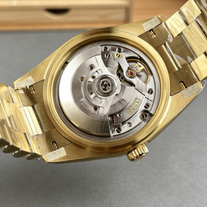 Men's Luxury Mechanical Stainless Steel Gold Wrist <b>Watch</b> Mother-of-<b>Pearl</b> Dial Day/Date Display Sapphire Crystal Water Resistant - Product Image 3