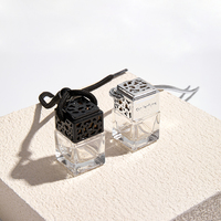 Diffuseur de parfum pour voiture vide de 8 ml, forme carrée, avec couvercle doré, argenté ou noir, personnalisable, accessoires auto