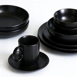 <span class=keywords><strong>Vajilla</strong></span> de Lujo Personalizada de Estilo Nórdico Europeo, Juego de Platos para Restaurante, <span class=keywords><strong>Vajilla</strong></span> Negra <span class=keywords><strong>Mate</strong></span> al por Mayor, Juego de Cena de Cerámica de 16 Piezas - Product Image 3