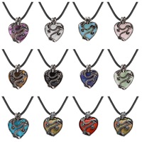 Venta al por mayor de plata antigua multicolor tallada dragón China colgantes corazón encantos Collar para la fabricación de joyas Diy