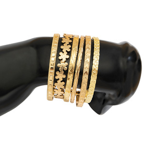 Pulseras de Acero Inoxidable con Baño de Oro PVD, Diseño Personalizado con Nombre, <span class=keywords><strong>Patrón</strong></span> o Logotipo, Fabricación OEM ODM, Brazalete de Cobre, Joyería de Moda para Mujer - Product Image 3