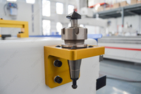 Router CNC 1325 con Cambio Automático de Herramienta, Sierra de Dirección, Mesa de Vacío y Sistema Servo Syntec para Madera, MDF, Acrílico y PVC