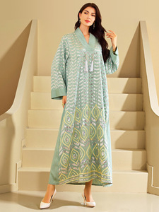 Grenzüberschreitende Leichte Atmungsaktive Polyester-Abaya für Muslimische Frauen im Nahen Osten, Bedrucktes Kleid mit Neuer Goldbestickter Spitze aus Dubai - Product Image 1