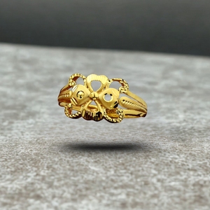 แหวนทองลายดอกไม้พรีเมียมสำหรับผู้หญิง เครื่องประดับทองรูปหัวใจที่ไม่เหมือนใคร แหวนแฟชั่นเหมาะสำหรับงานปาร์ตี้และงานเฉลิมฉลอง - Product Image 1