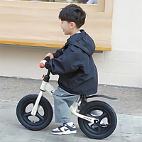 Bicyclette d'équilibre pour enfants et tout-petits Vélo interactif d'apprentissage précoce avec équilibrage stable et repose-pieds pour 2-5 garçons filles