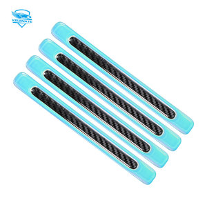 สติ๊กเกอร์กันรอยขอบประตูรถยนต์แบบไล่สี 4 ชิ้น  วัสดุอีพ็อกซี่ลายคาร์บอนไฟเบอร์ ป้องกันรอยขีดข่วน - Product Image 6