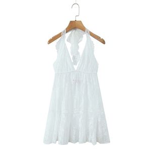Camisola Blanca de Encaje con Cuello Halter para Mujer, Marca Runqi, Modelo N9125, Talla Grande, Top Interior en Capas - Product Image 1