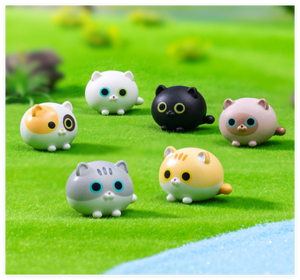 Venta al por mayor <span class=keywords><strong>3D</strong></span> miniatura pequeño lindo animal gato niños hermosa resina dibujos animados estatuilla pequeño personalizar arte juguete coleccionable fabricación - Product Image 3