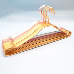 Venta al <span class=keywords><strong>por</strong></span> mayor barato nuevo multifuncional portátil oro metal acero <span class=keywords><strong>ropa</strong></span> gancho colgador húmedo seco uso para el espacio del armario - Product Image 6