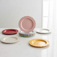 Assiettes jetables en plastique à bord festonné pour réception de mariage élégante, service de restauration et traiteur