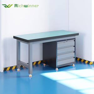 Mesa <span class=keywords><strong>de</strong></span> <span class=keywords><strong>Trabajo</strong></span> Robusta con Certificación ESD para Fabricación en Cuarto Limpio con Superficie Lisa y Estándar <span class=keywords><strong>de</strong></span> Control Estático Estricto - Product Image 1