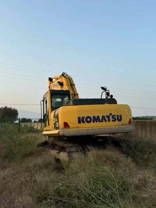 Offre Spéciale – Excavatrice sur Chenilles Hydraulique Komatsu PC210-8MO d'Occasion, 23 Tonnes, Grande Excavatrice de Seconde Main pour Usage Municipal et Jardinage - Product Image 3