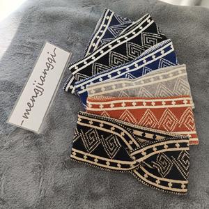 Fascia Vintage con coulisse in lana rossa con motivo a quadri in maglia a quadri <span class=keywords><strong>copricapo</strong></span> incrociato con Design a righe luna sciarpa da donna - Product Image 3