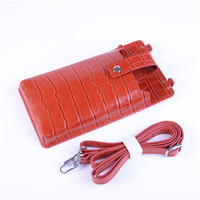 OEM ODM pochette de téléphone portable en cuir de vachette gaufré véritable de crocodile de Offres Spéciales personnalisée tendance pour femmes sacs de téléphone portable à bandoulière