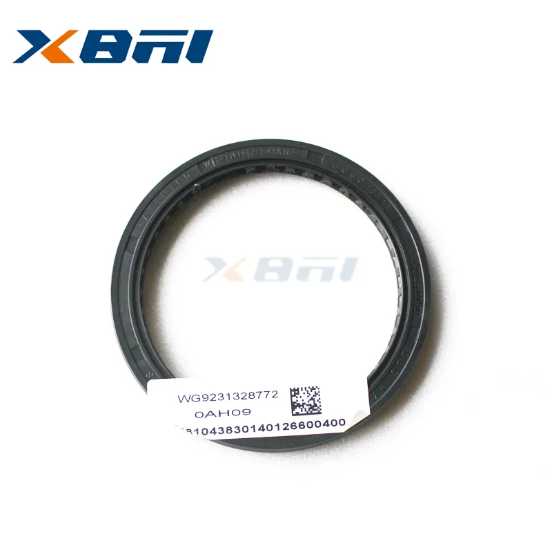 SINOTRUK HOWO T7H SITRAK C7H MCY11 mcy13 MAN axle spare parts rear wheel shaft seal WG9231328772