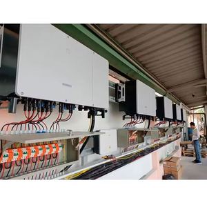 Inversores Solares de Cadena Multi-MPPT SG250HX de 250KW para Centrales Eléctricas, Versión EU - Product Image 2