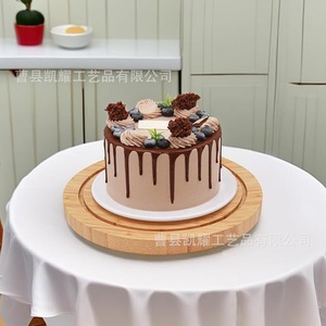 Plateau à gâteau rond en bois massif, couleur naturelle, style simple, plateau de service pour la présentation de desserts, pâtisserie maison - Product Image 1