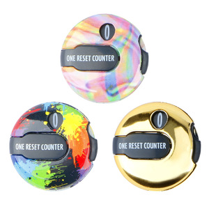 Clip de casquette de golf avec compteur de score, couleurs arc-en-ciel dorées, compteur portable pour clubs, accessoire universel tendance pour le sport - Product Image 1