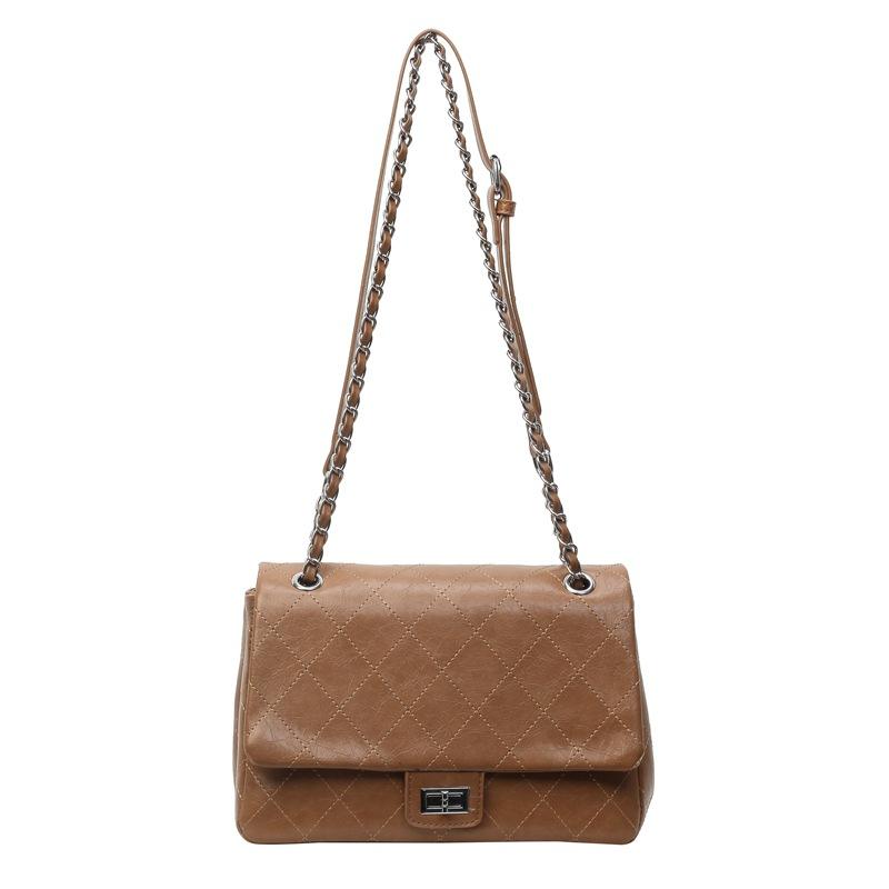 สีน้ำตาล