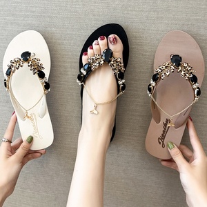 <span class=keywords><strong>Infradito</strong></span> da <span class=keywords><strong>donna</strong></span> estive 2025 nuove con stampa leopardata e catena, tomaia comoda con suola in gomma, sandali piatti in <span class=keywords><strong>pelle</strong></span> da spiaggia - Product Image 4