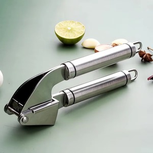Presse-ail en acier inoxydable, écraseur de <span class=keywords><strong>légumes</strong></span>, presse-gingembre, hachoir manuel pour gingembre, outils de cuisine, accessoires de cuisine - Product Image 1