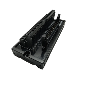 O-<span class=keywords><strong>M</strong></span>-R-O-N 범용 I/O 터미널 블록, MIL40 소켓, M3 캡티브 나사, 40 점 XW2D-40G6 - Product Image 3