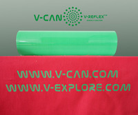 Film de transfert thermique PES vert, vinyle réfléchissant pour logos découpés, rouleau de vinyle de transfert thermique pour logos de t-shirts